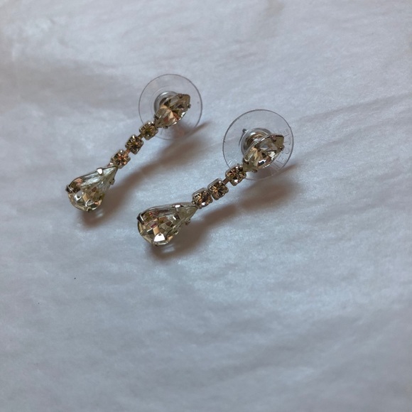 💫Sparkly CZ Silver Drops💫 - Picture 2 of 3